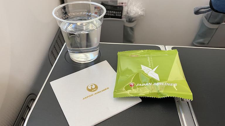 JAL国際線プレミアムエコノミー おつまみ