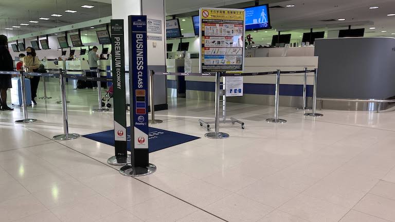シドニー国際空港 JALチェックインカウンター
