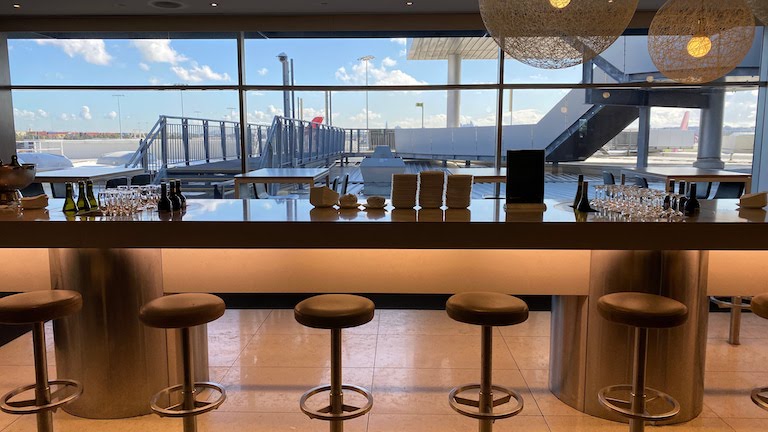 カンタス航空ビジネスラウンジ カウンター